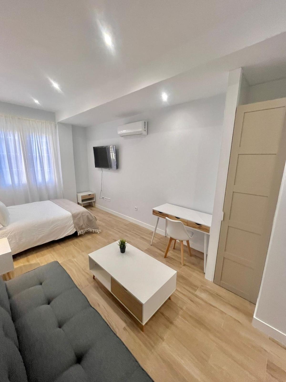 Estudio Chic Y Moderno Cerca Del Vibrante Centro De Ifema มาดริด ภายนอก รูปภาพ